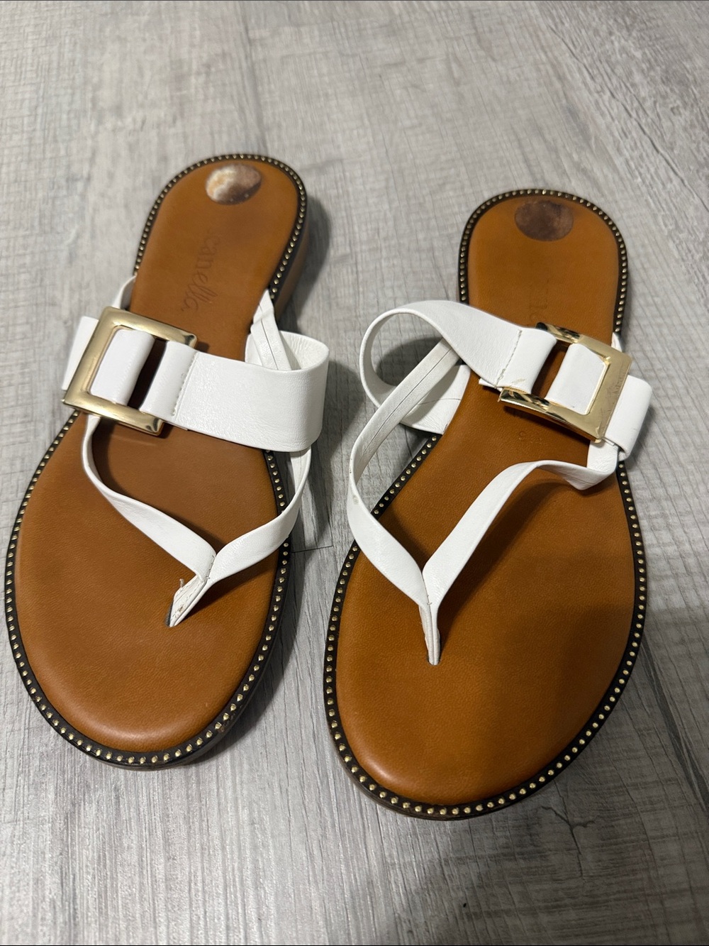 White Leather Buckle Thong Sandals with Gold Accent